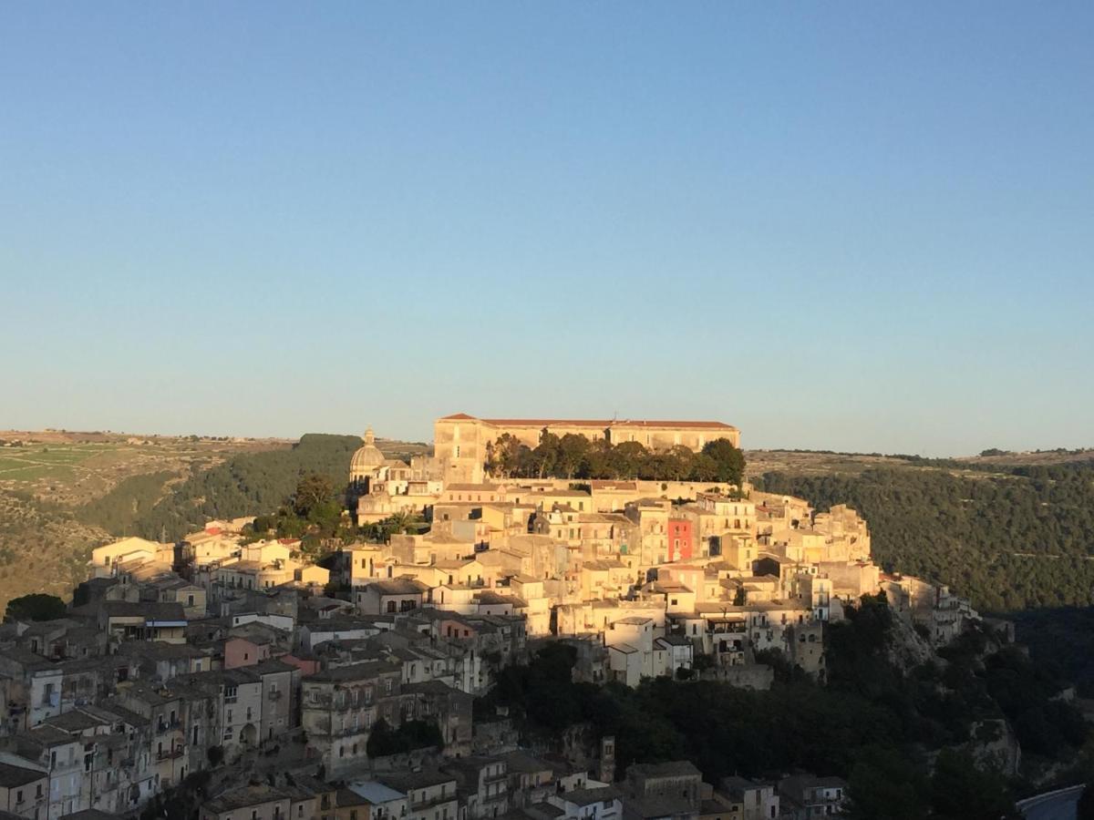 Pura Vida Barocca Hotel Ragusa Buitenkant foto
